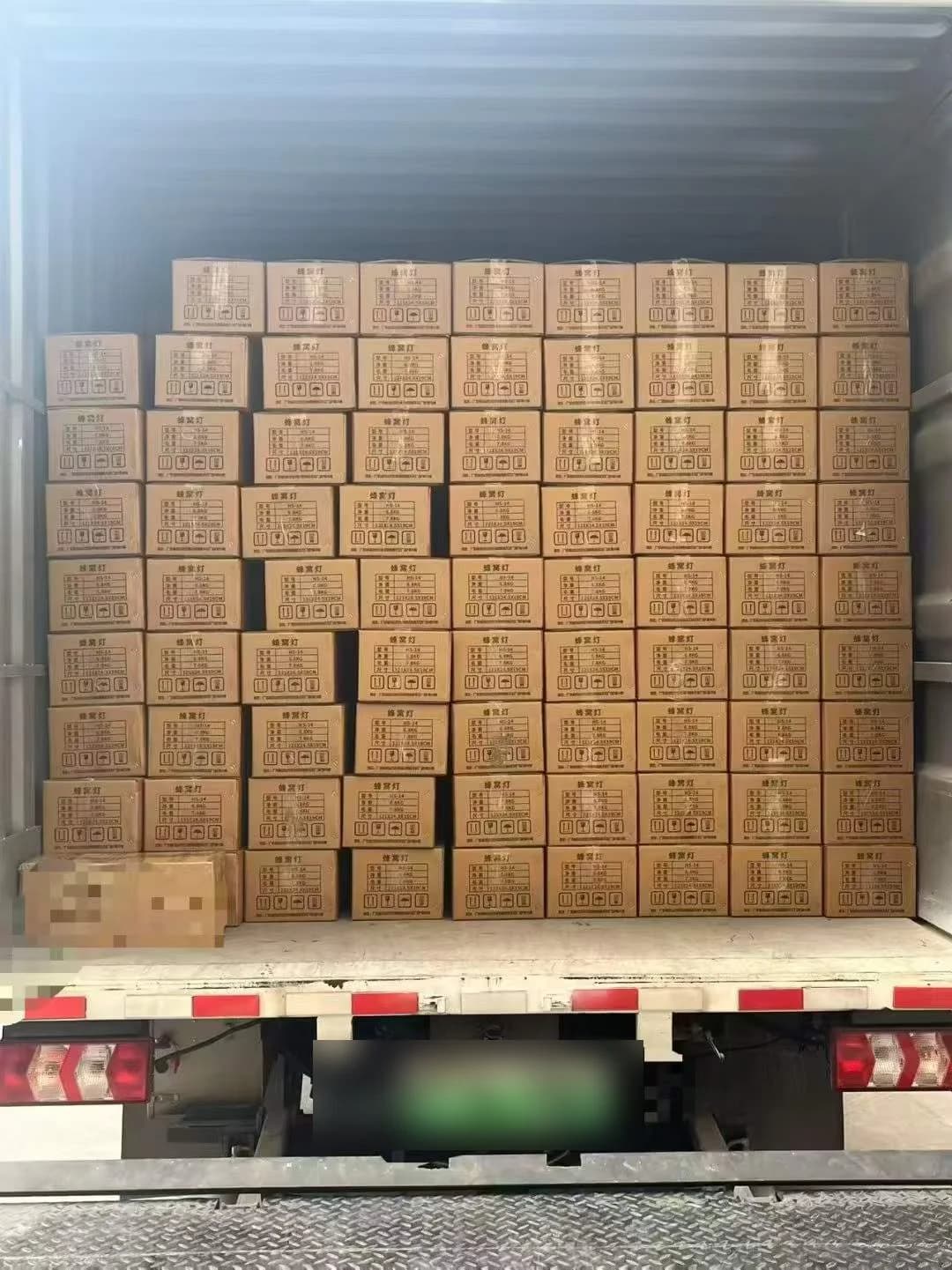 Bulk honeycomb lighting order loaded for shipment at BONTOP